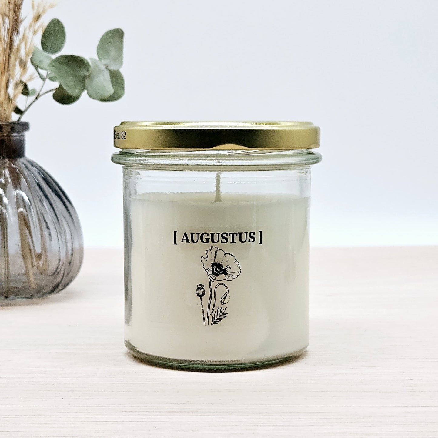 Candlelight-on - geurkaars met geboortebloem en geboortedatum - augustus - o.b.v. sojawas en etherische oliën