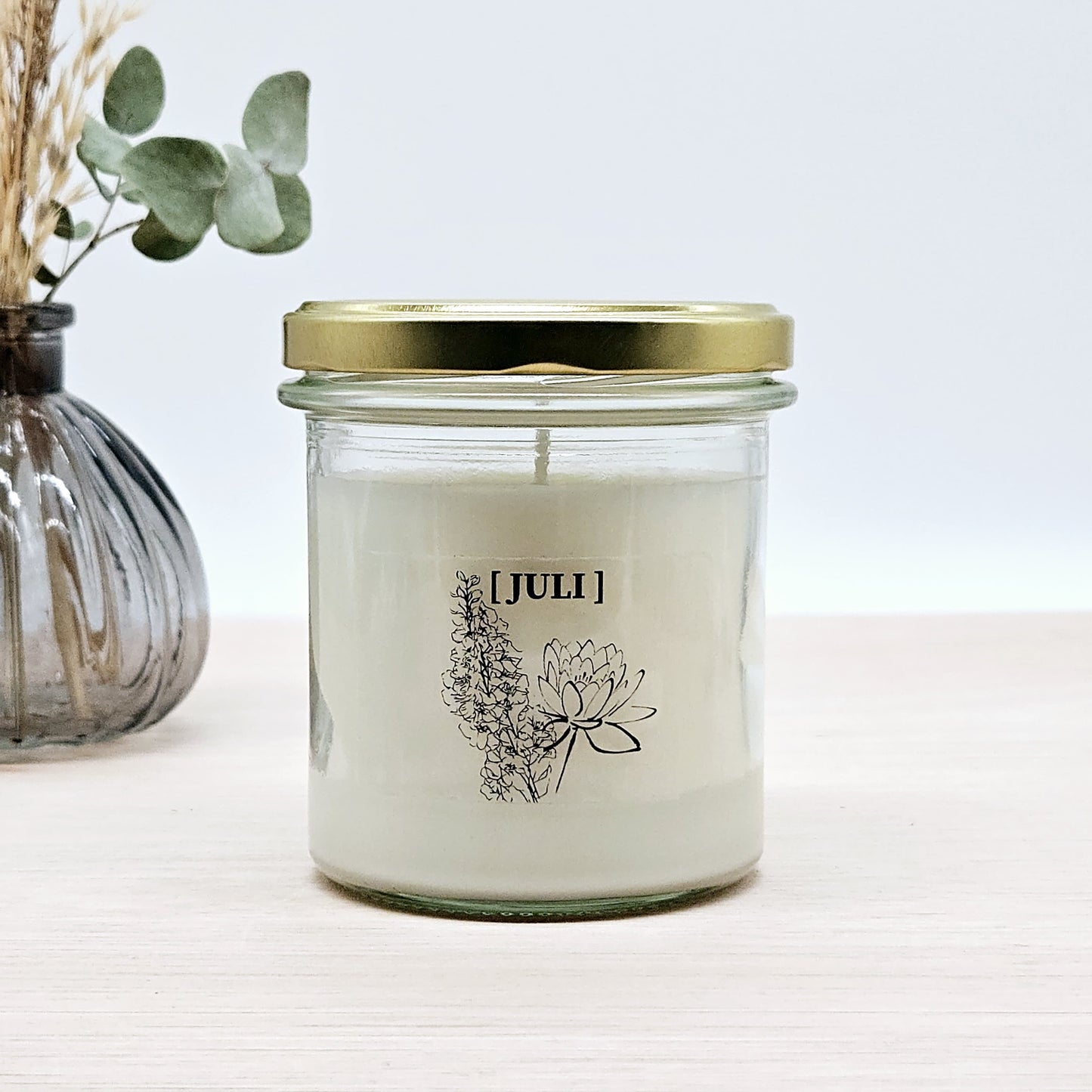 Candlelight-on - geurkaars met geboortebloem en geboortedatum - juli - o.b.v. sojawas en etherische oliën